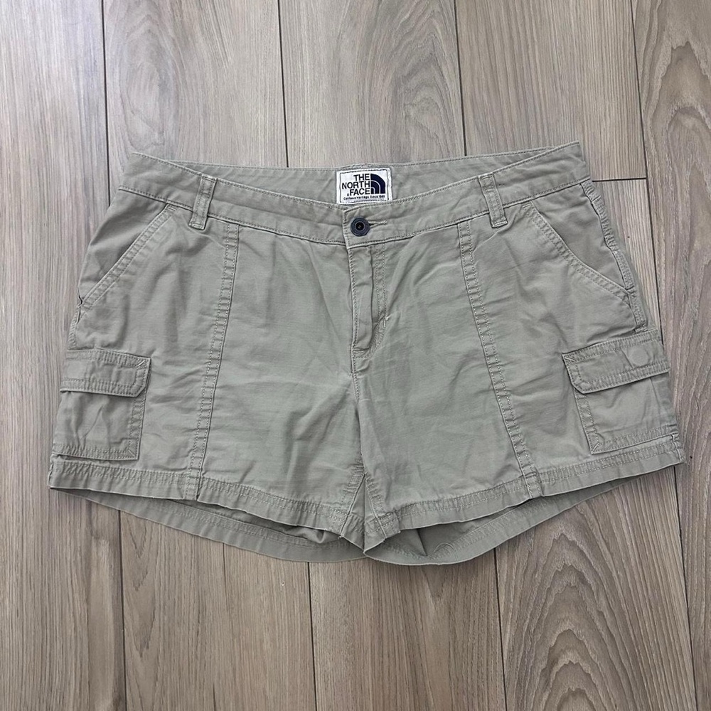 The North Face Women's Khaki Cargo Shorts